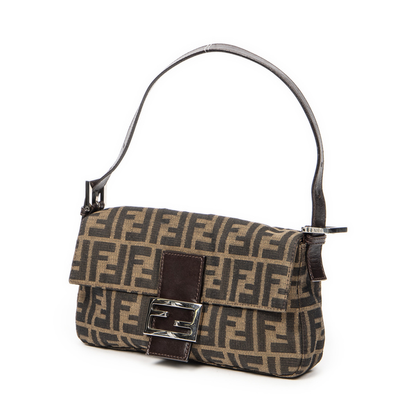 Fendi Baguette - Picture 2 of 10